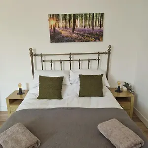 Apartment Direct Prices, Apartment, Free Parking, Wifi, Central, Quiet, Exeter
